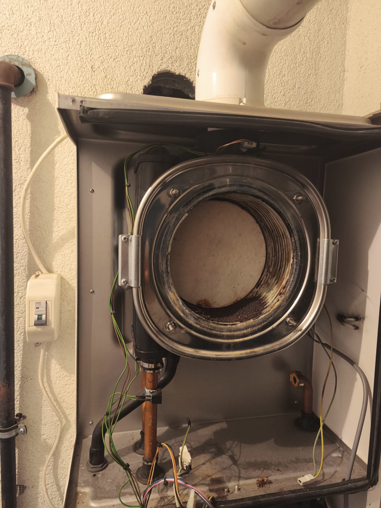 Bingöl makineli ve ilaçlı petek temizliği